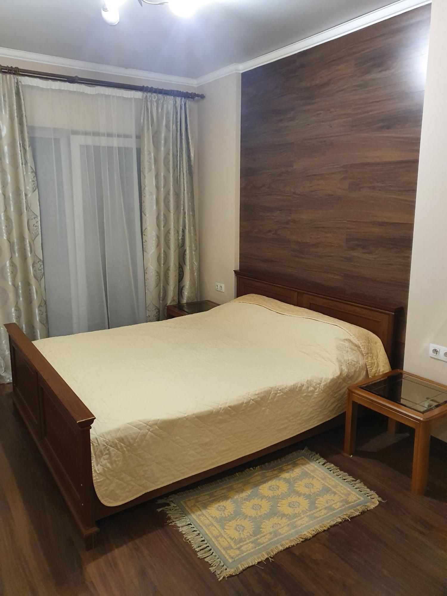 Lutsk, Double-Room Apartments エクステリア 写真